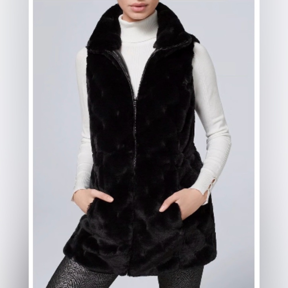 White House Black Market Black Faux Fur Vest Size Medium